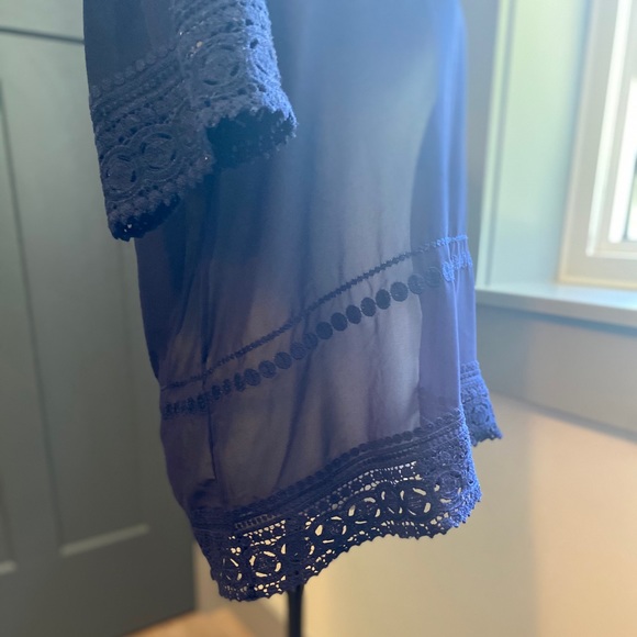 August Silk Blue blouse with embroidery size large - Picture 6 of 9